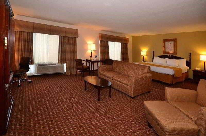 Quality Inn & Suites Carthage Eksteriør billede
