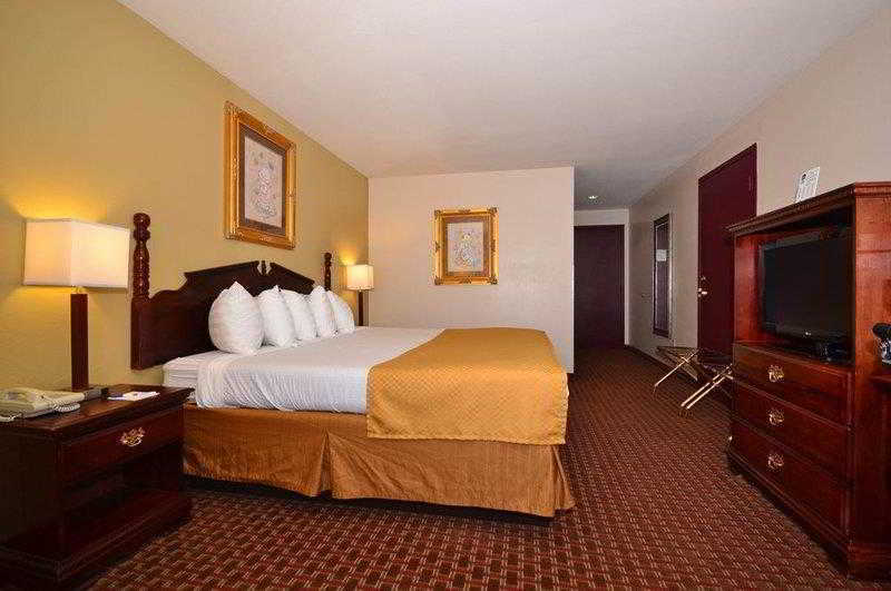 Quality Inn & Suites Carthage Eksteriør billede