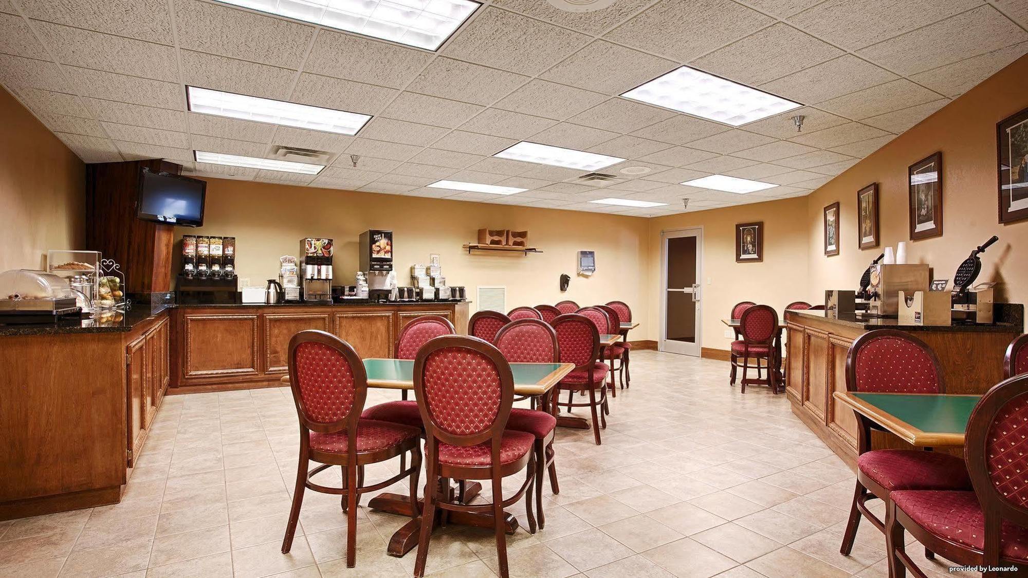 Quality Inn & Suites Carthage Eksteriør billede