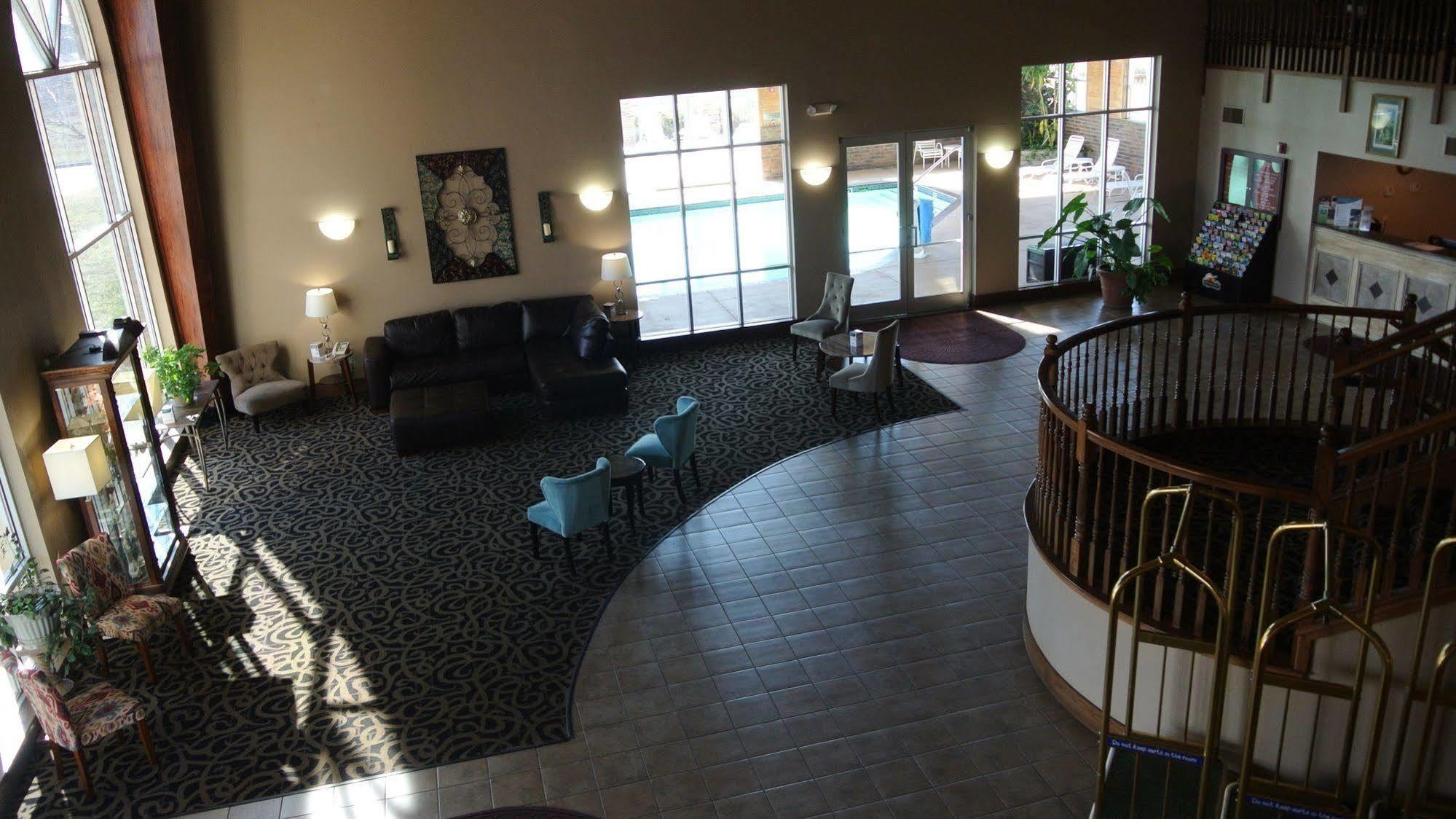 Quality Inn & Suites Carthage Eksteriør billede
